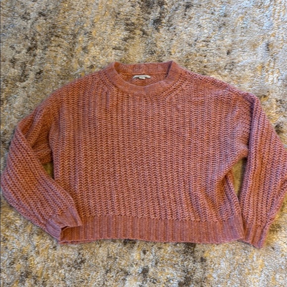 American Eagle Outfitters Sweaters - 🍍AMERICAN EAGLE CROP SWEATER🍍SZ MED 🍍PIT TO PIT 22”🍍LENGTH 20”🍍